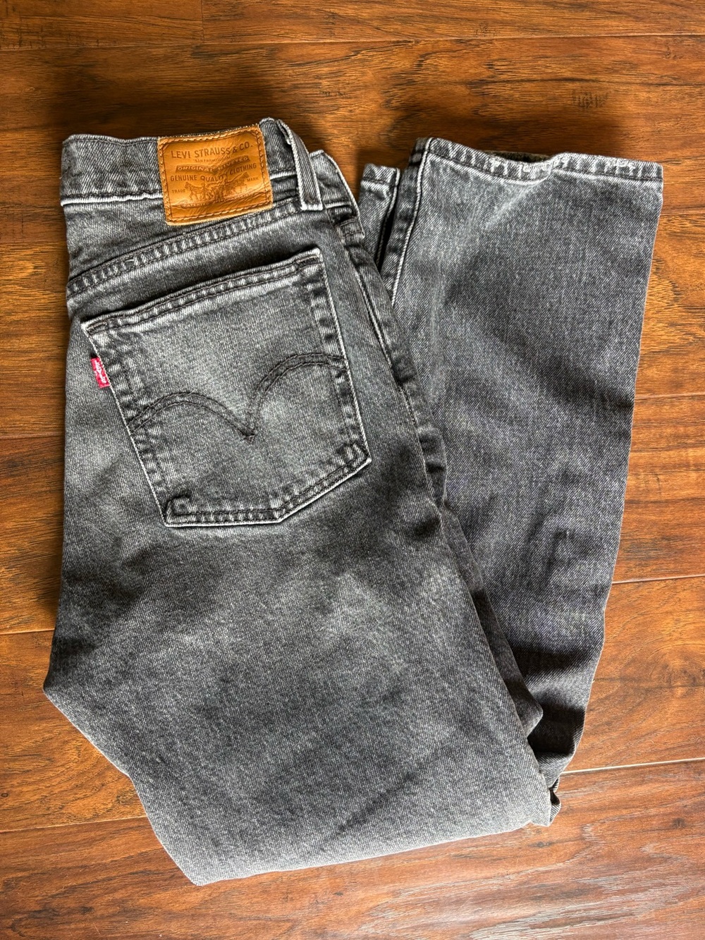 Levi’s Dark Denim Wedgie Straight Women’s Jeans Size 26